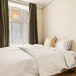 Dinbnb - Idyllic Location - 3 Bedroom 公寓