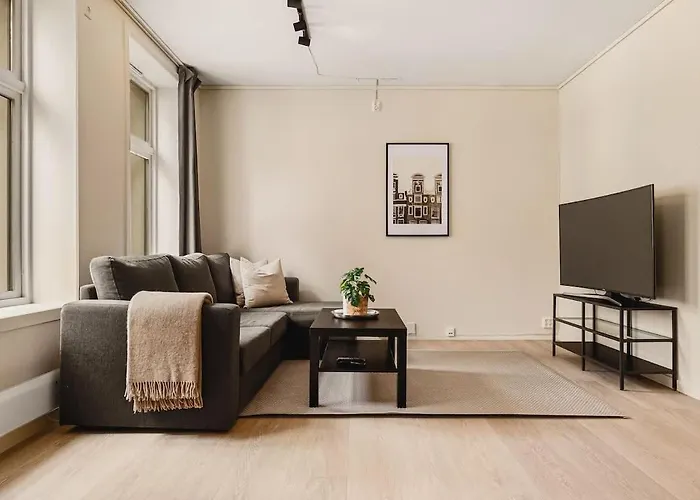 Dinbnb - Idyllic Location - 3 Bedroom